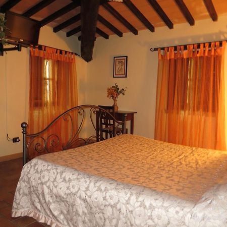 Agriturismo Casale Delle Lucrezie Тоди Экстерьер фото