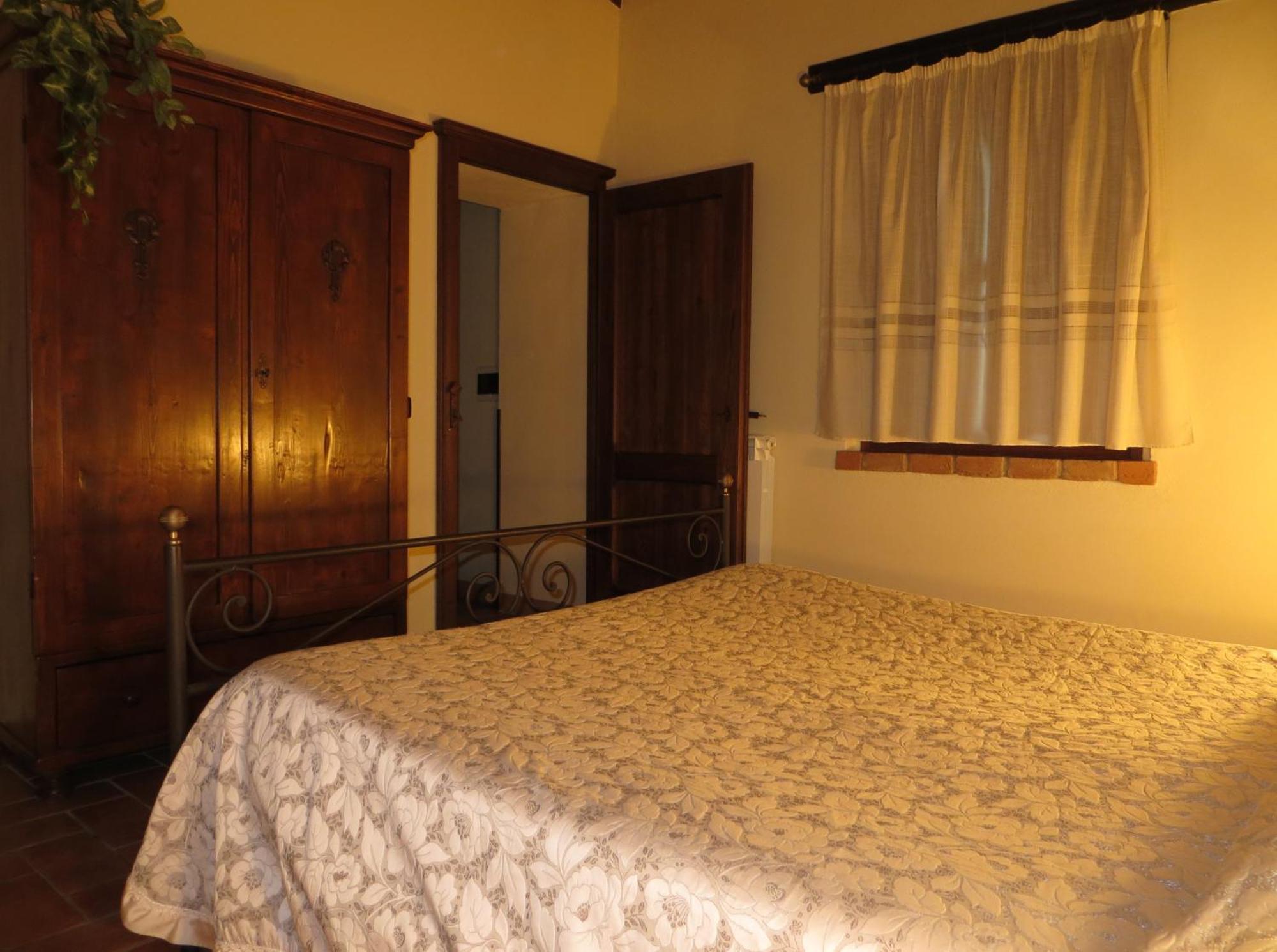 Agriturismo Casale Delle Lucrezie Тоди Экстерьер фото