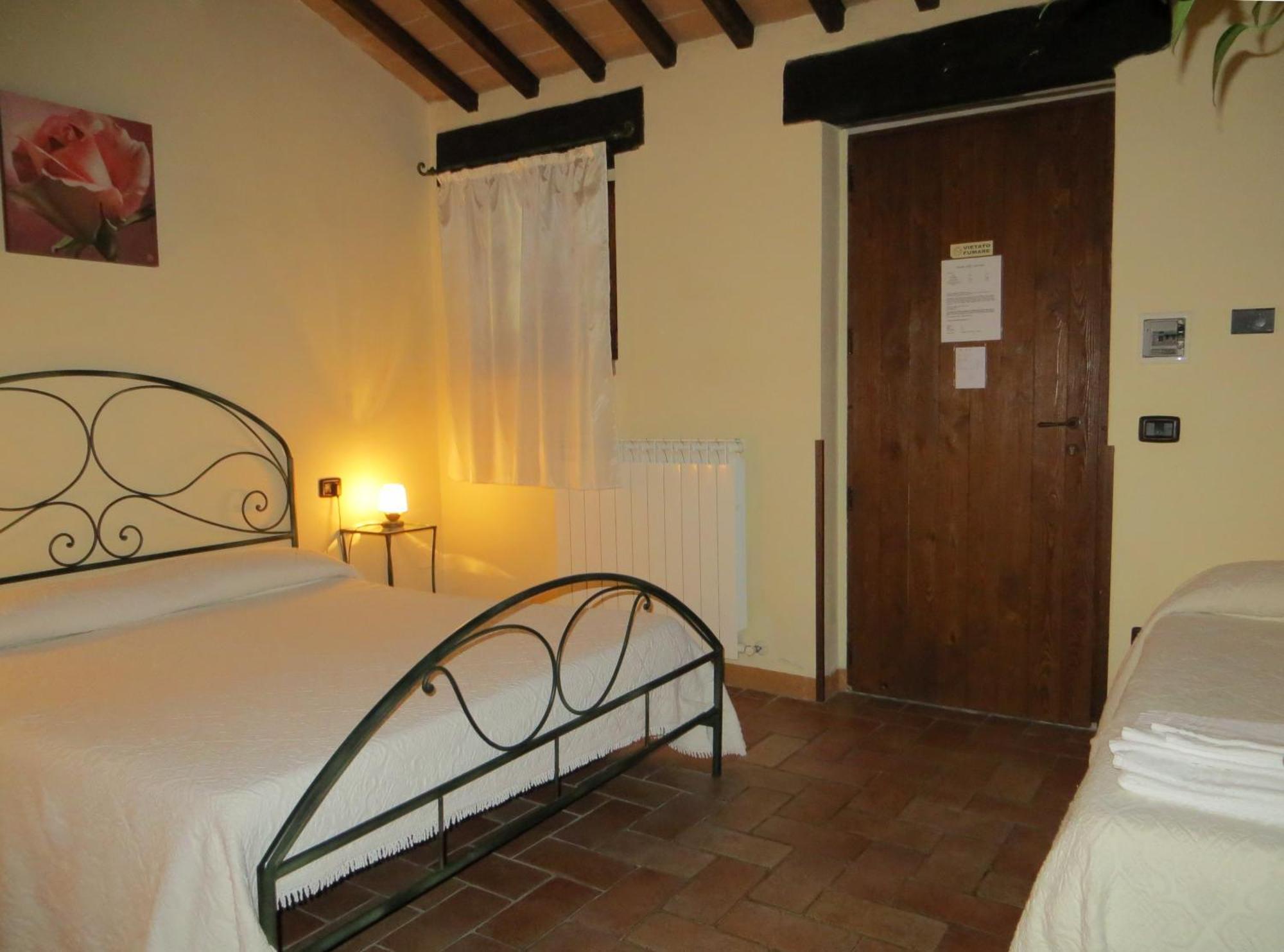 Agriturismo Casale Delle Lucrezie Тоди Экстерьер фото